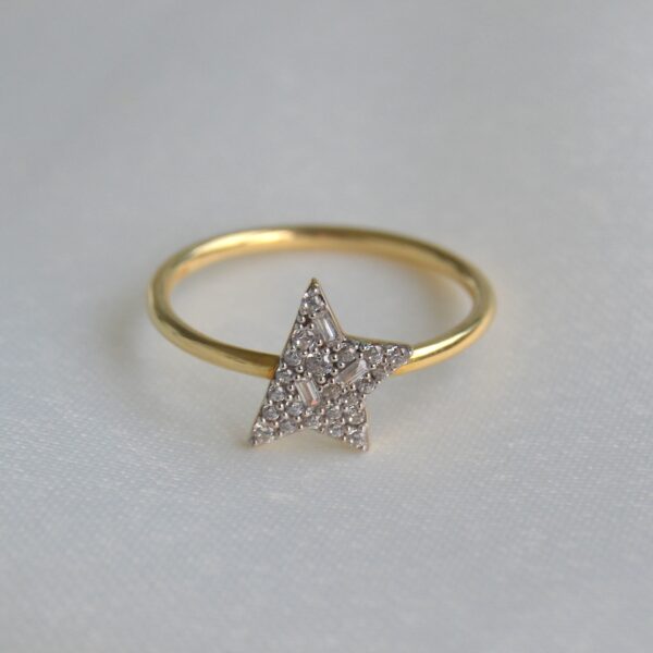 Yıldız Altın Yüzük