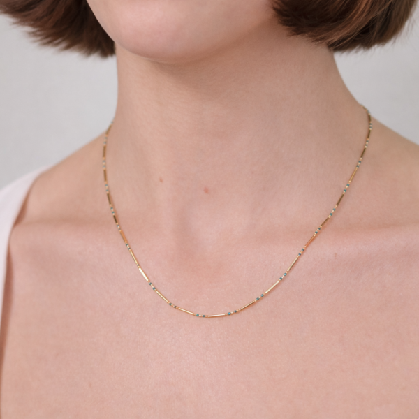 Mavi Mineli Altın Zincir Kolye